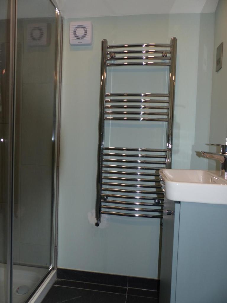Hamilton Court Hotel Hoole Честер Экстерьер фото