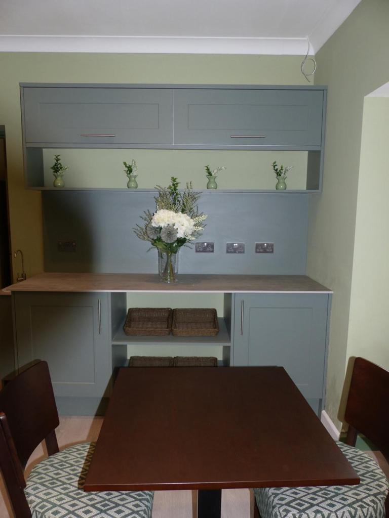 Hamilton Court Hotel Hoole Честер Экстерьер фото